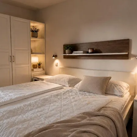 Tannenglück Lodge, Mit Schwimmbad, Sauna Und Kostenloses W Lan *