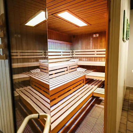 Tannenglueck Lodge, Mit Schwimmbad, Sauna Und Kostenloses W Lan
